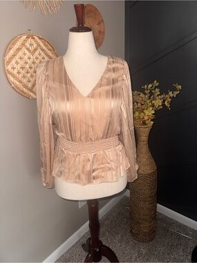 Express Gold Striped Blouse balloon sleeves. Wms size m. Ballet core festival